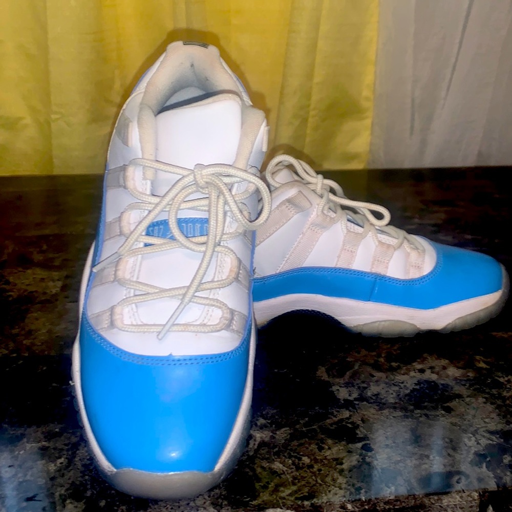UNC low top Retro Air Jordan 11s - Picture 1 of 4